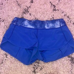 lululemon blue 2.5” speed up shorts